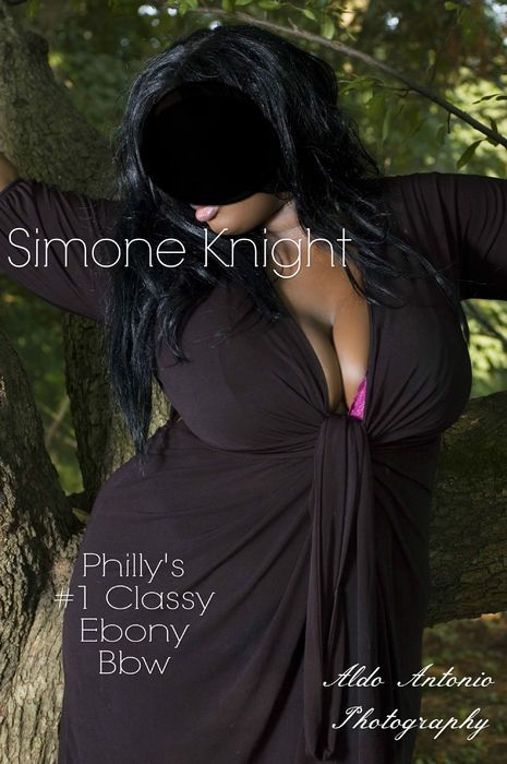 Simone Knight